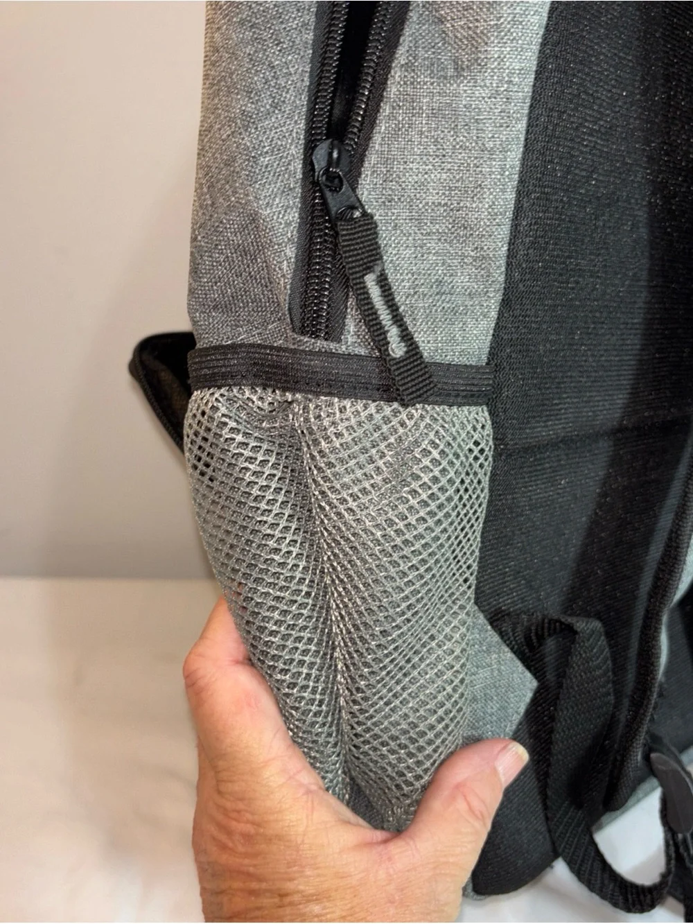 Leeds gray backpack